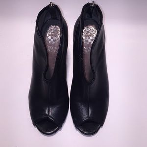 Black Vince Camuto Amber Shoeties